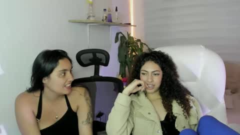 caroline_rodriguez_9 online show from 10/11/25, 07:51