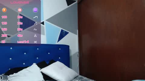 Snapshot of carolineblich chatting on 02/13/25, 10:11 Carolin Blich online show from 02/13/25, 10:11