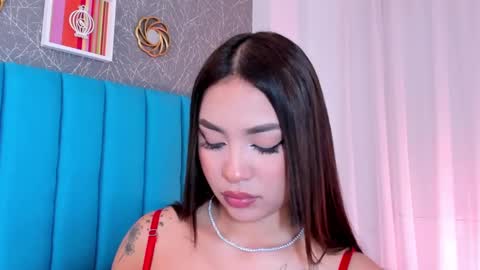 Snapshot of carolineegarcia chatting on 01/23/25, 12:41 CarolineeGarcia online show from 01/23/25, 12:41