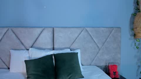 Caroline online show from 03/15/26, 04:07