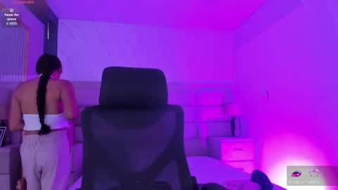 Caroline online show from 04/24/26, 12:40