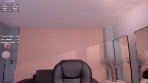 Caro online show from 01/29/25, 01:38