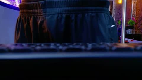 carolinejesh online show from 01/07/26, 08:00