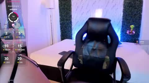 Caro  online show from 10/25/25, 07:19