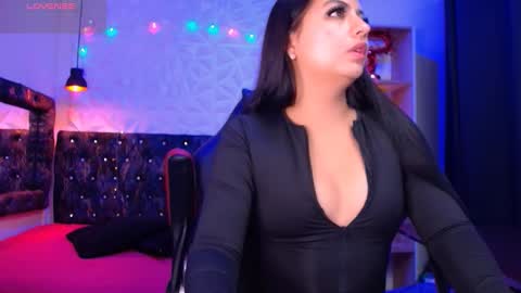 Snapshot of carolinescoth_dl chatting on 02/09/25, 05:54 Caroline Scoth online show from 02/09/25, 05:54