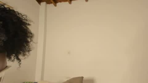 Snapshot of carolinnagomez chatting on 03/12/26, 02:50 Caro online show from 03/12/26, 02:50