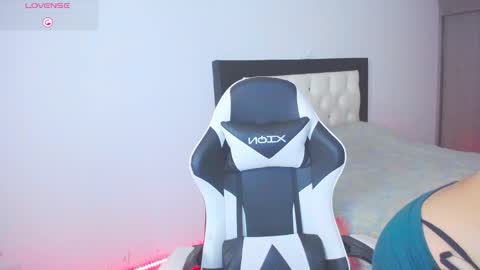 CarolinneFiotti online show from 10/28/25, 11:58