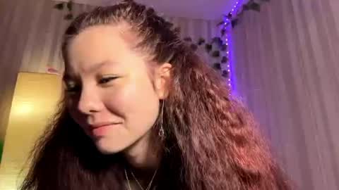 Snapshot of carolynexford chatting on 06/09/26, 12:39 Emma online show from 06/09/26, 12:39