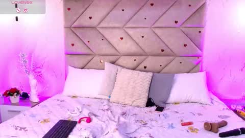 Snapshot of carosainzz chatting on 02/20/26, 09:59 Caro online show from 02/20/26, 09:59