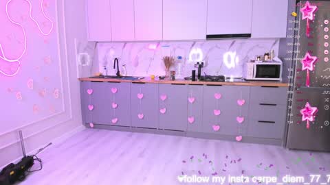 Yummi online show from 12/19/24, 02:45