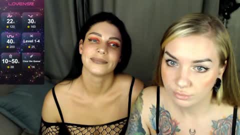 Snapshot of carrie_moonshine chatting on 01/17/25, 09:39 Carrie online show from 01/17/25, 09:39