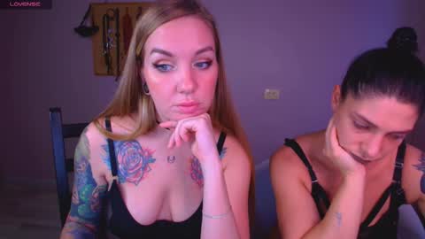 Snapshot of carrie_moonshine chatting on 10/20/25, 02:17 Carrie online show from 10/20/25, 02:17