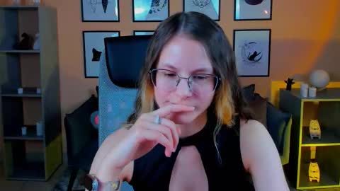 carrie_roses online show from 10/15/25, 04:56