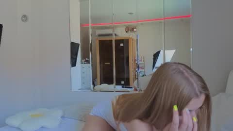 carriebradshawww online show from 06/30/26, 11:33