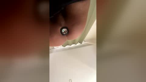 Snapshot of carrrigggg chatting on 03/20/26, 12:10 carrrigggg online show from 03/20/26, 12:10