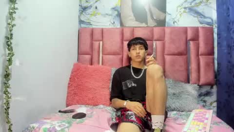 Snapshot of cartyxx chatting on 05/02/26, 12:32 cartyxx online show from 05/02/26, 12:32