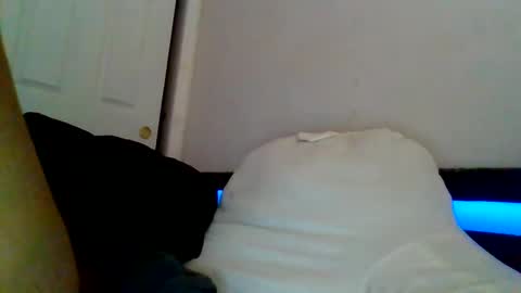 Snapshot of carvelj chatting on 12/07/24, 02:24 carvelj online show from 12/07/24, 02:24