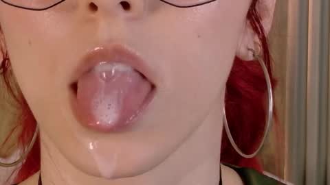 Casandra  online show from 05/28/26, 07:44