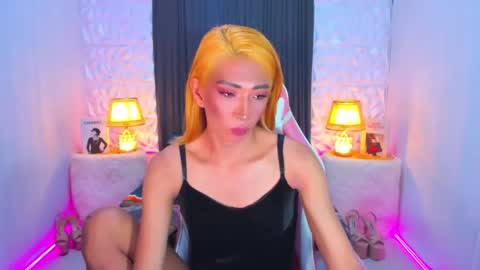 casandrawilson online show from 02/13/25, 06:38