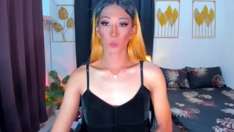 casandrawilson online show from 10/07/25, 07:11