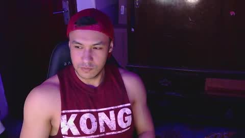 Snapshot of casas_oom chatting on 02/15/25, 04:03      online show from 02/15/25, 04:03