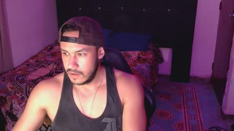 Snapshot of casas_oom chatting on 10/04/25, 06:00      online show from 10/04/25, 06:00