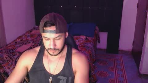 Snapshot of casas_oom chatting on 10/11/25, 04:33      online show from 10/11/25, 04:33