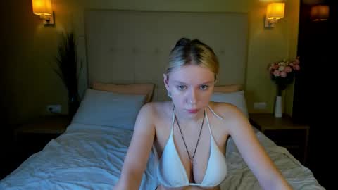 casey__miller online show from 09/19/25, 12:12