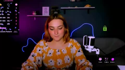 Snapshot of casey_meow_ chatting on 10/14/25, 01:01 casey_meow_ online show from 10/14/25, 01:01