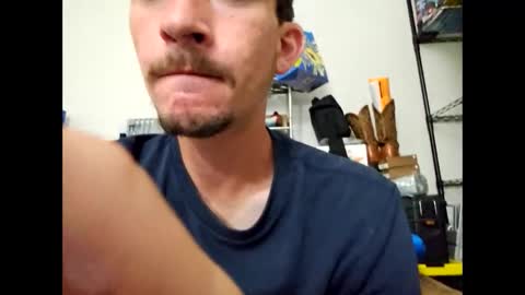 Snapshot of caseysweetrod chatting on 10/26/25, 01:22 caseysweetrod online show from 10/26/25, 01:22