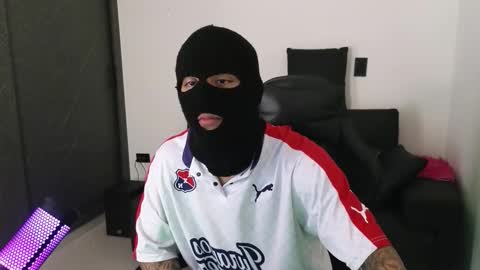Snapshot of cash_master777 chatting on 01/14/26, 06:35 cash_master777 online show from 01/14/26, 06:35