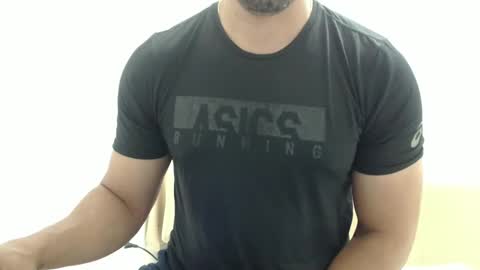 cashmastermuscle77 online show from 10/26/25, 02:01