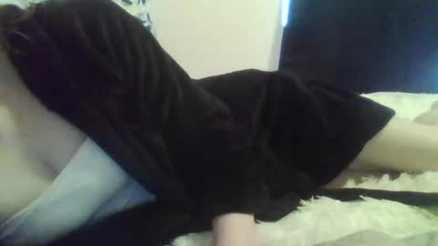 Snapshot of casidy1 chatting on 01/06/25, 06:10 casidy1 online show from 01/06/25, 06:10