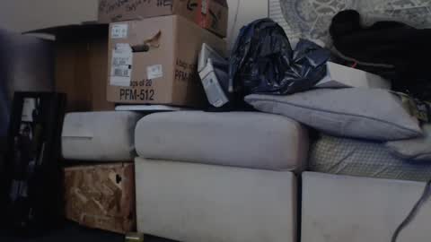 Snapshot of casidy1 chatting on 01/16/25, 01:04 casidy1 online show from 01/16/25, 01:04