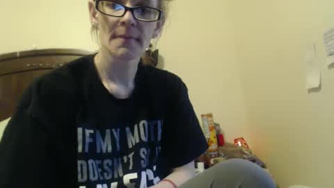 Snapshot of casidy1 chatting on 02/05/25, 03:52 casidy1 online show from 02/05/25, 03:52