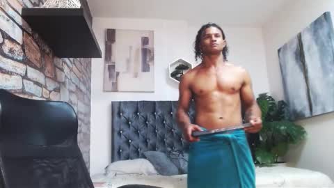 Casike online show from 10/26/25, 08:04