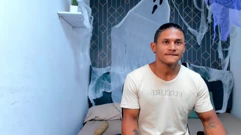 Casike online show from 11/02/25, 07:27