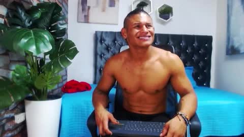 Casike online show from 12/15/25, 04:28