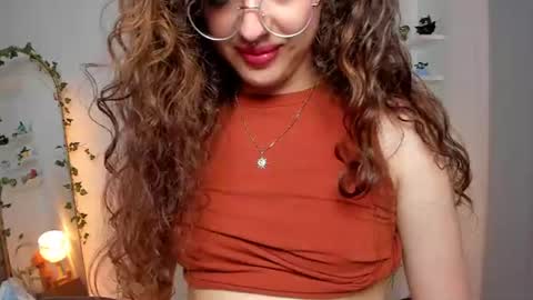 Snapshot of cassandra_caiin chatting on 06/25/26, 09:30 Cassie online show from 06/25/26, 09:30