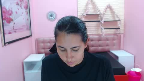 573215024606 online show from 10/27/25, 08:46