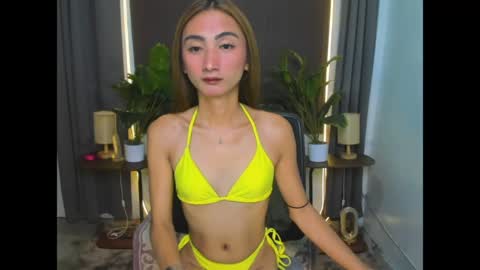 Snapshot of cassandrafoxxx chatting on 04/11/26, 06:12 cassandrafoxxx online show from 04/11/26, 06:12