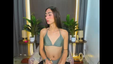 Snapshot of cassandrafoxxx chatting on 05/16/26, 03:44 cassandrafoxxx online show from 05/16/26, 03:44