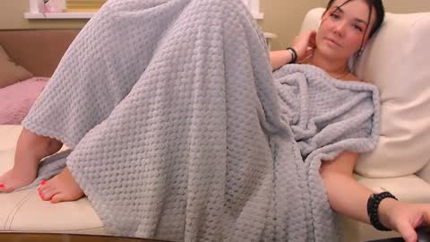 Anna online show from 02/09/25, 01:22