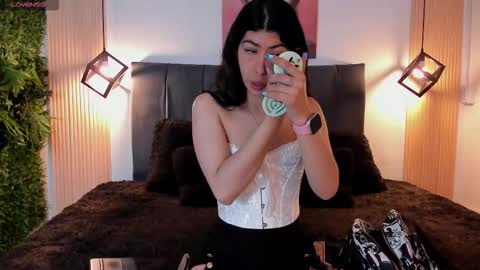 cassie_bloom online show from 10/24/25, 08:05