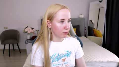 Cassie online show from 10/25/25, 09:53