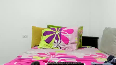 Snapshot of cassie_vibe chatting on 02/17/26, 02:52 Cassie Vibe online show from 02/17/26, 02:52