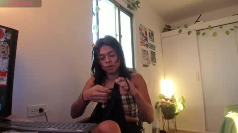 Snapshot of cassiecol chatting on 12/14/24, 10:07 cASSie online show from 12/14/24, 10:07