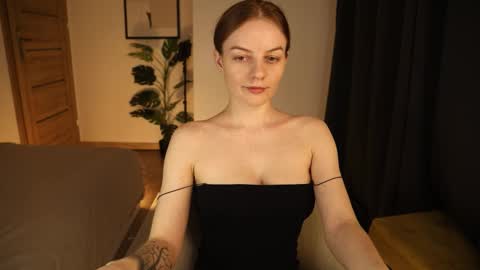Snapshot of cassiekelly chatting on 02/25/26, 07:56 Cassie online show from 02/25/26, 07:56