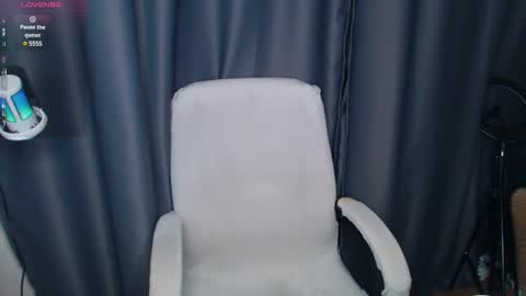 Snapshot of cassiemich chatting on 02/20/25, 03:41 Cassie online show from 02/20/25, 03:41