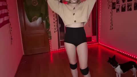 Cassie online show from 04/18/26, 07:58